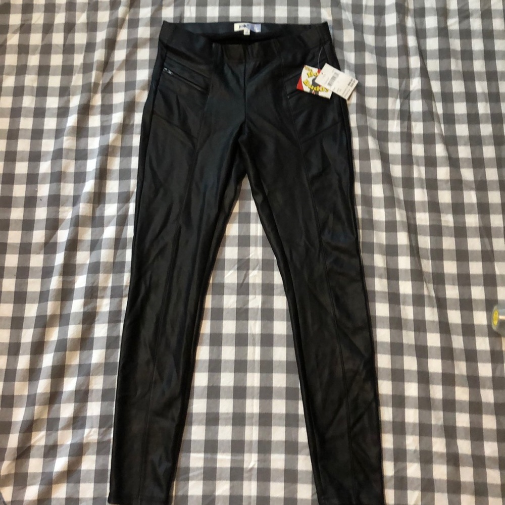 NWT Faux leather leggings
